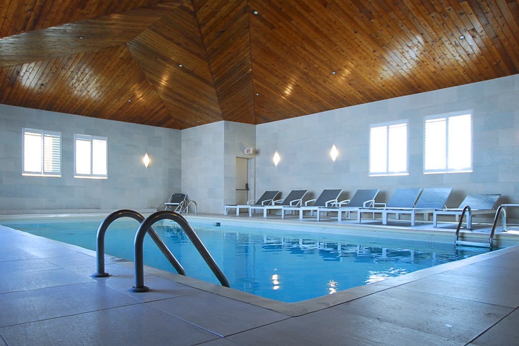 Spa et piscine intérieure