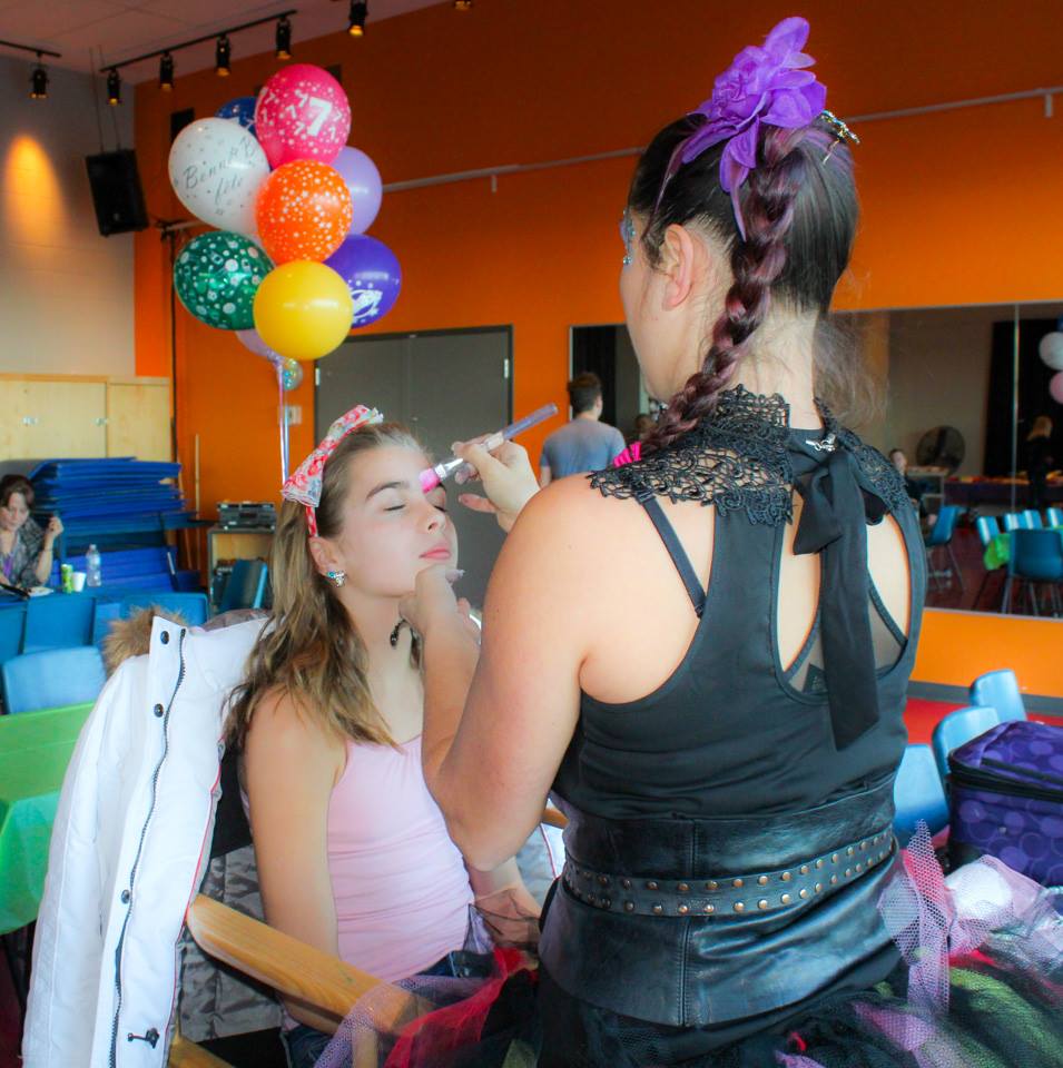 Maquillage pour les enfants &agrave; No&euml;l