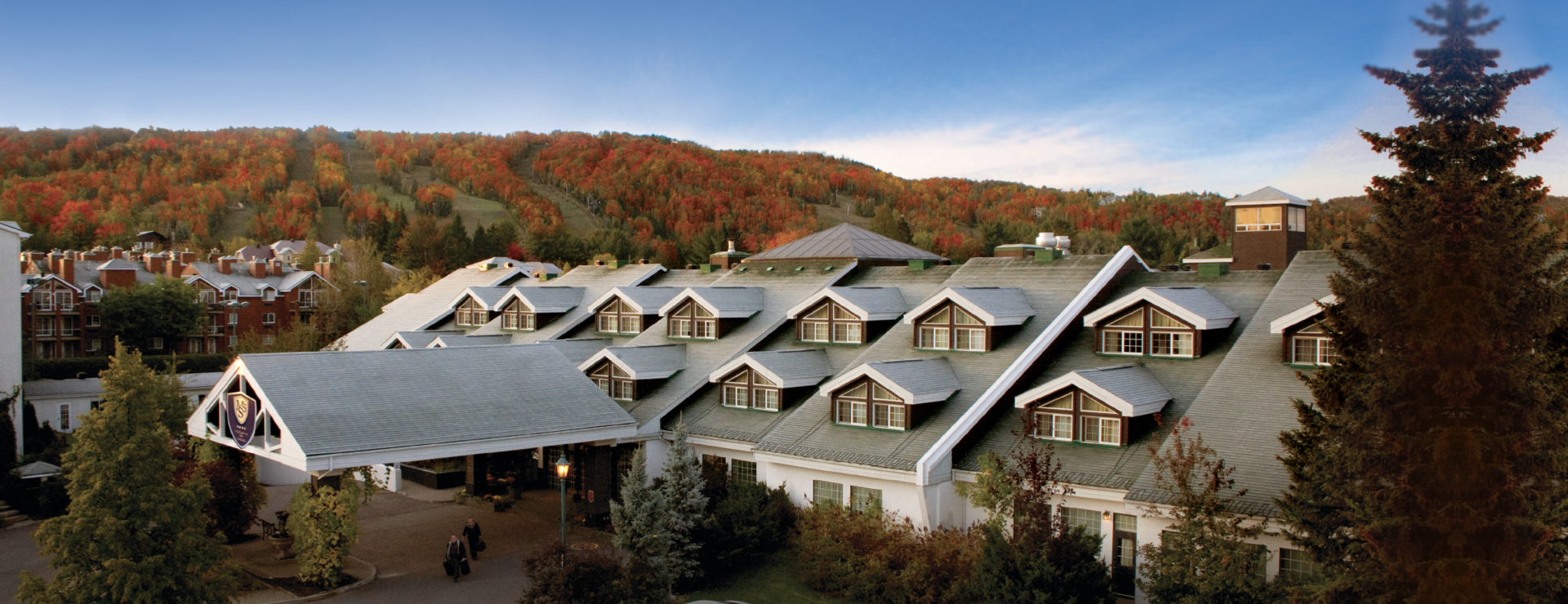 Experience all hotel Manoir Saint-Sauveur has to offer.